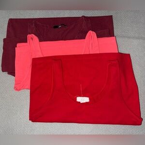 Women's Sleeveless dresses - Burgundy, salmon and red. Set of 3